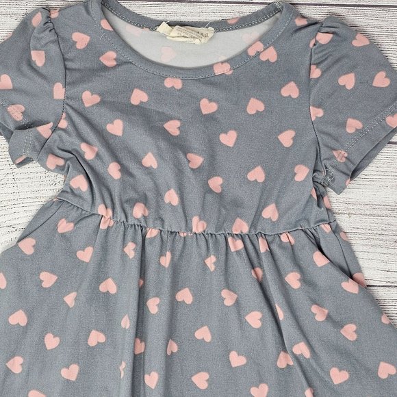 Emma & Elsa heart‎ patterned dress size 3T - Picture 1 of 4